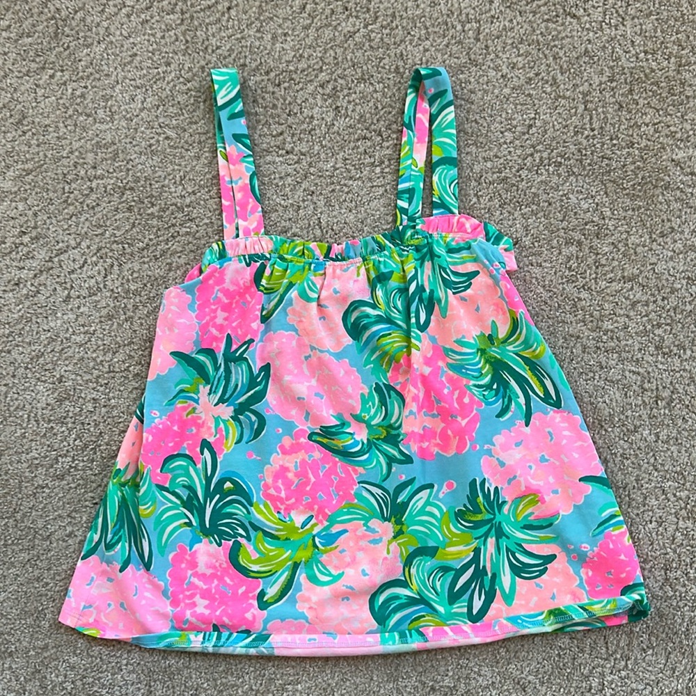 Size small Lilly top